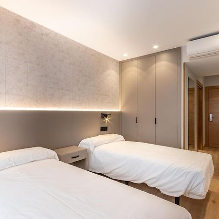 Eightrooms La Rioja Pension Logrono Bagian luar foto