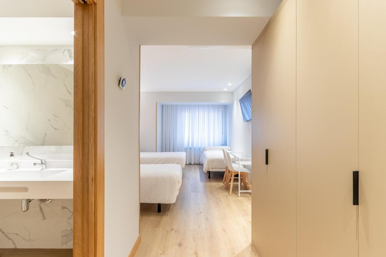 Eightrooms La Rioja Pension Logrono Bagian luar foto