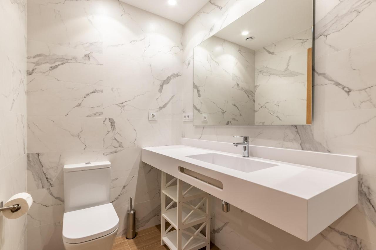Eightrooms La Rioja Pension Logrono Bagian luar foto