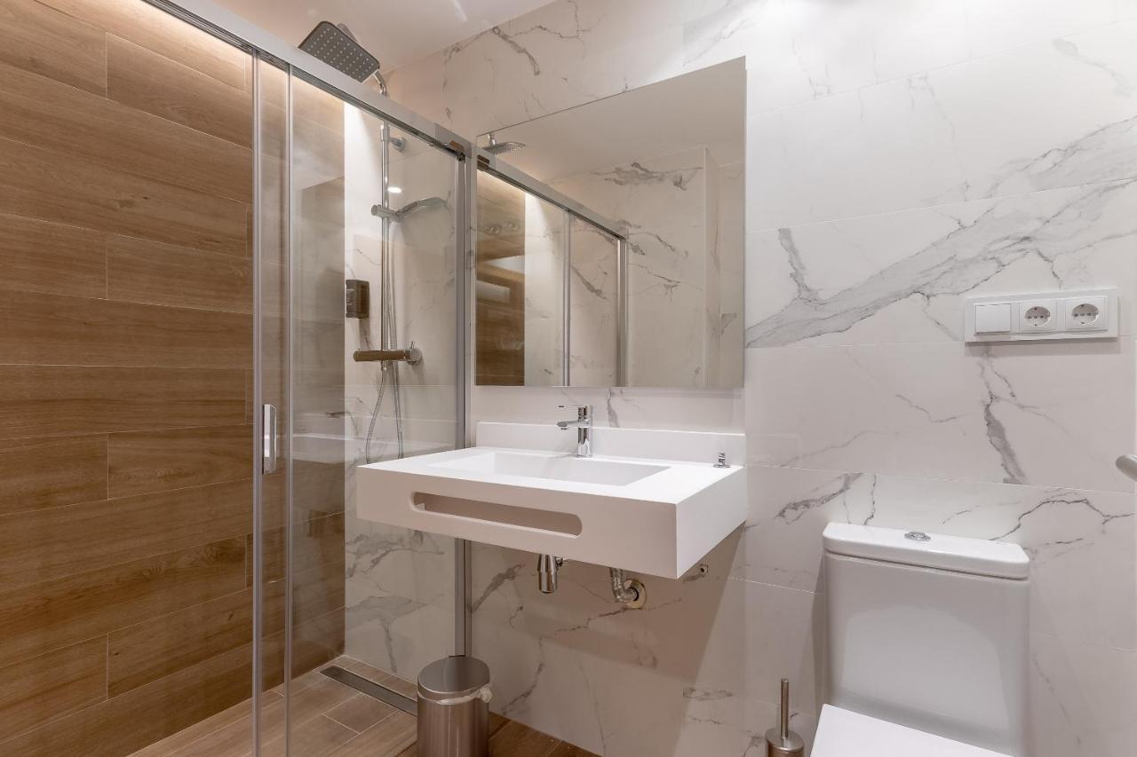 Eightrooms La Rioja Pension Logrono Bagian luar foto