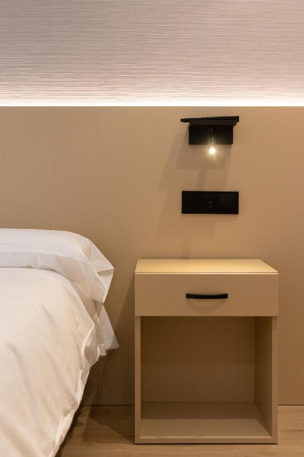 Eightrooms La Rioja Pension Logrono Bagian luar foto