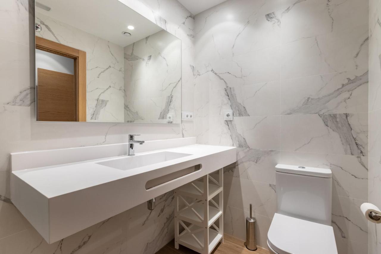 Eightrooms La Rioja Pension Logrono Bagian luar foto