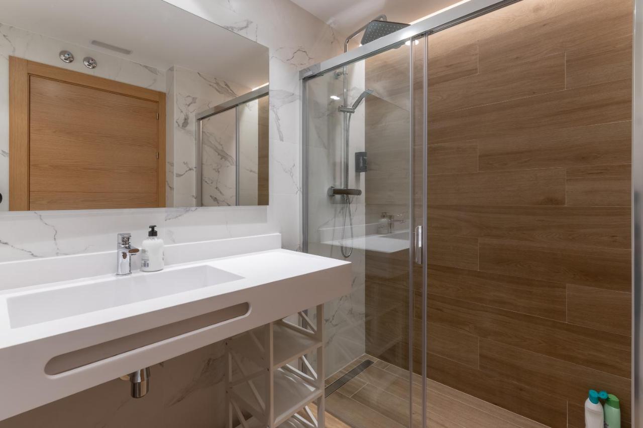 Eightrooms La Rioja Pension Logrono Bagian luar foto