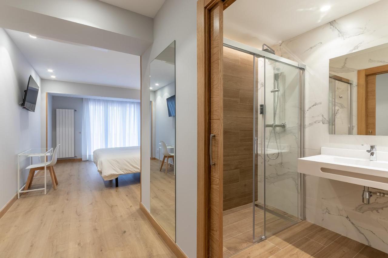 Eightrooms La Rioja Pension Logrono Bagian luar foto