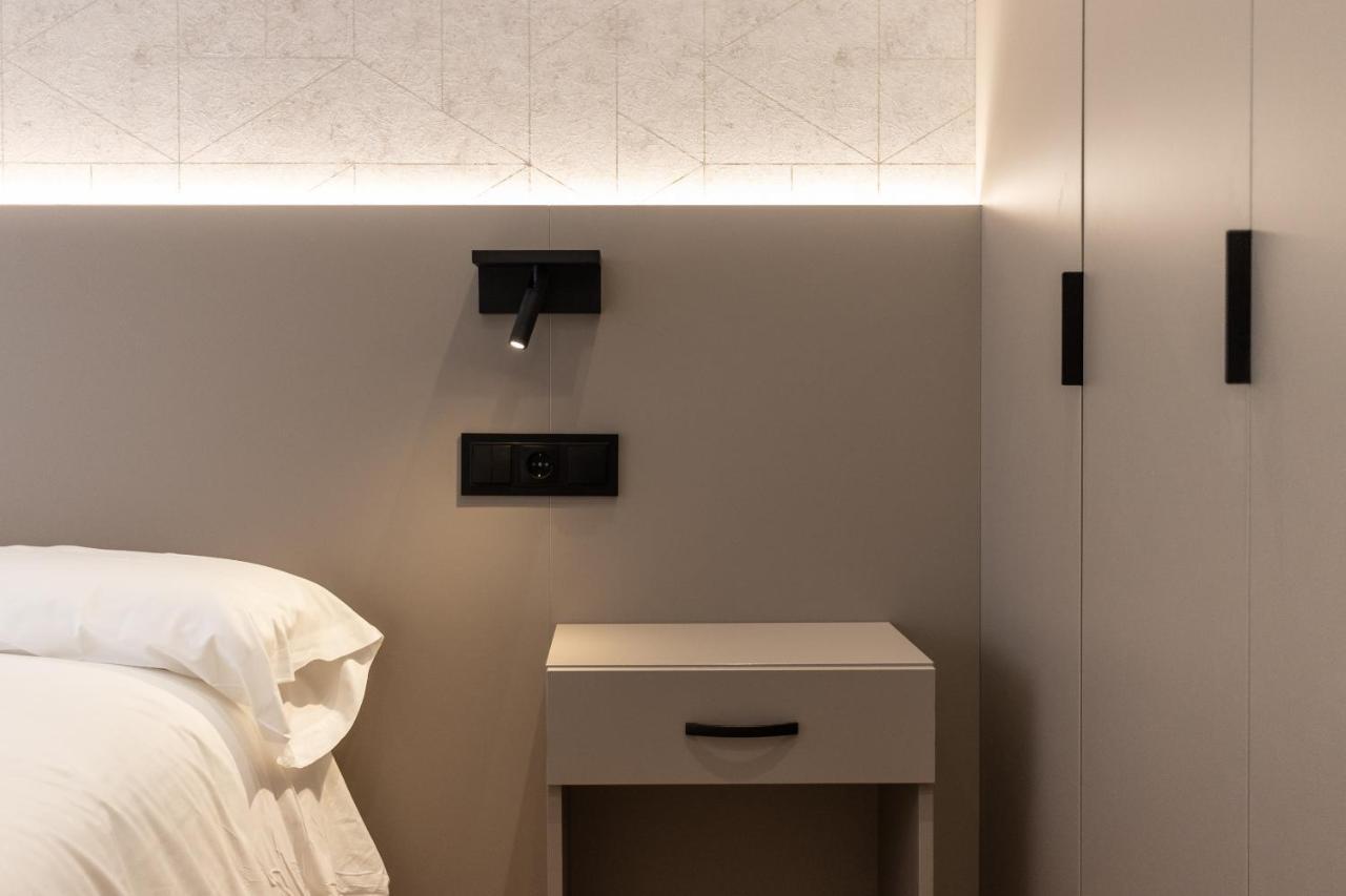 Eightrooms La Rioja Pension Logrono Bagian luar foto