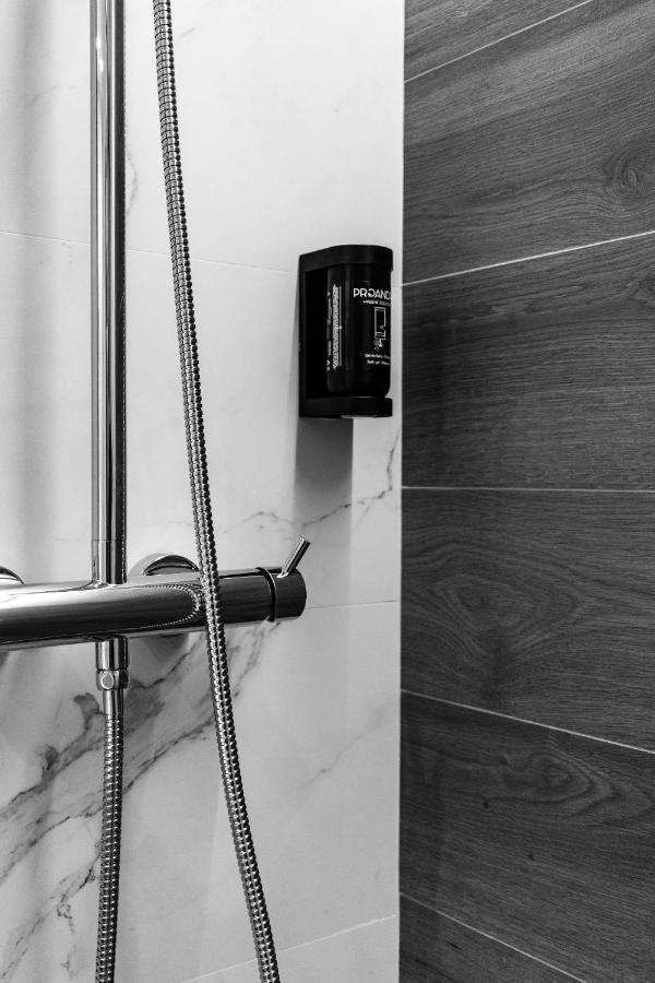 Eightrooms La Rioja Pension Logrono Bagian luar foto