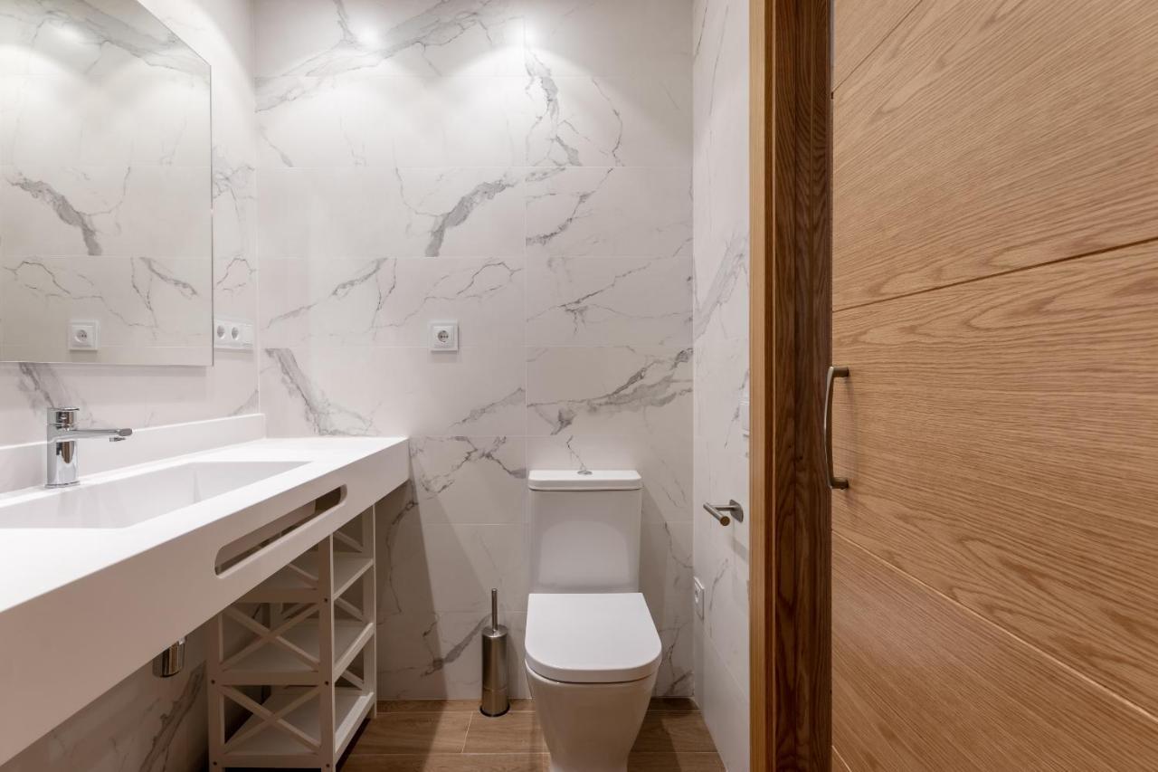 Eightrooms La Rioja Pension Logrono Bagian luar foto